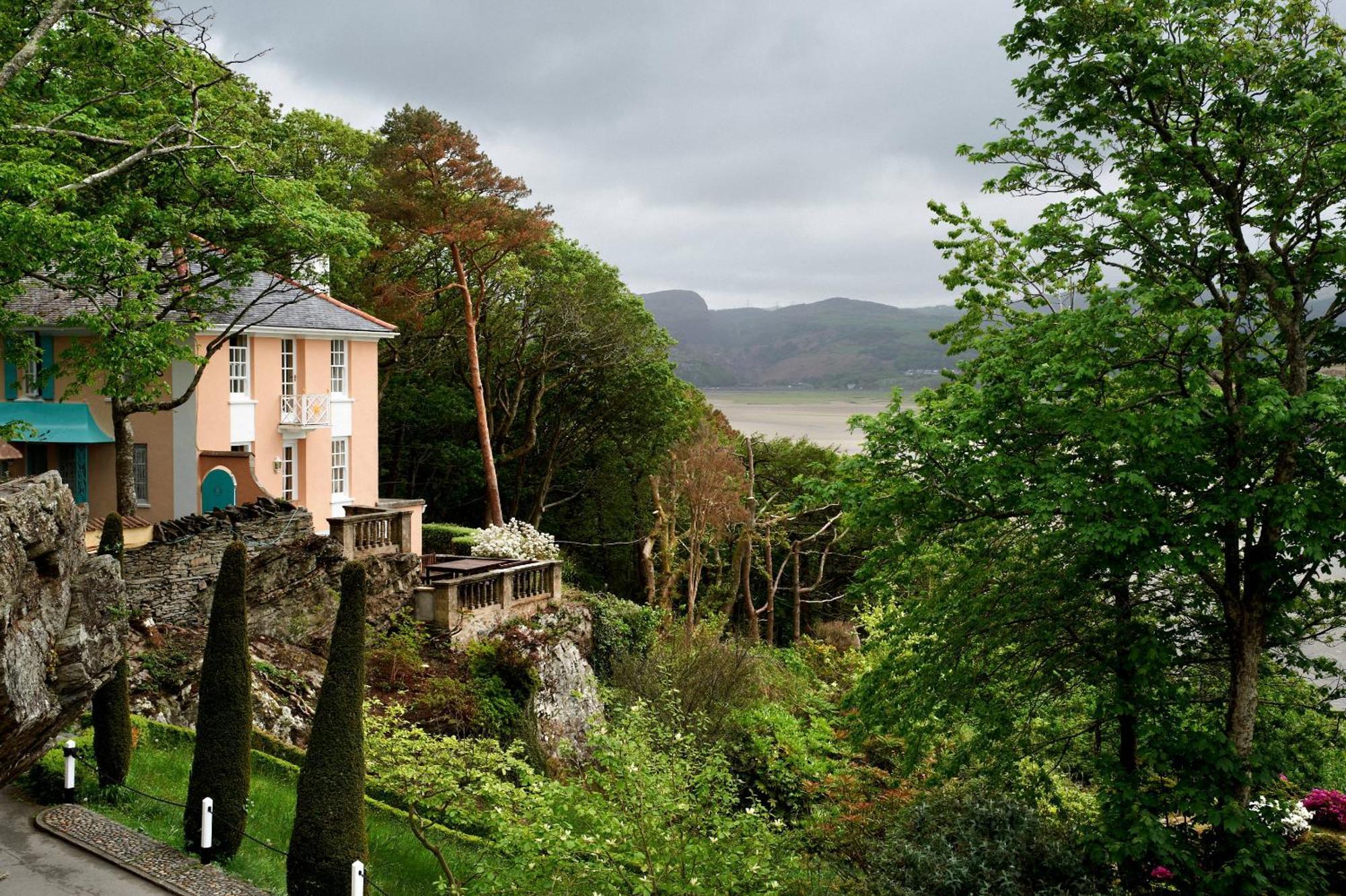 Portmeirion Village & Castell Deudraeth Porthmadog Ngoại thất bức ảnh